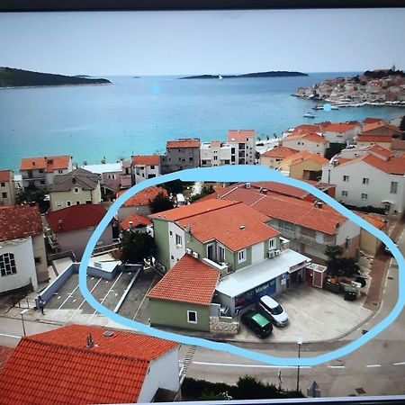 -Villa Sjor -Primosten-Apartmani- Has 2 Large Apartments And 2 Smaller Ones -Primosten Lokvice 6 Buitenkant foto